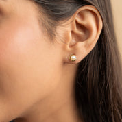 925 Sterling silver and Pearl Studs in Gold Polish for Women - Elyta