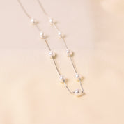 Stringed pearl necklace