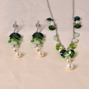 Shimmery Necklace Set