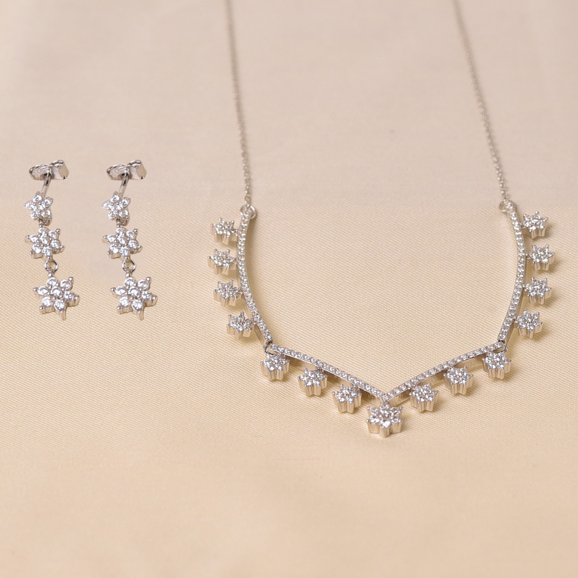 Silver Diana Necklace Set