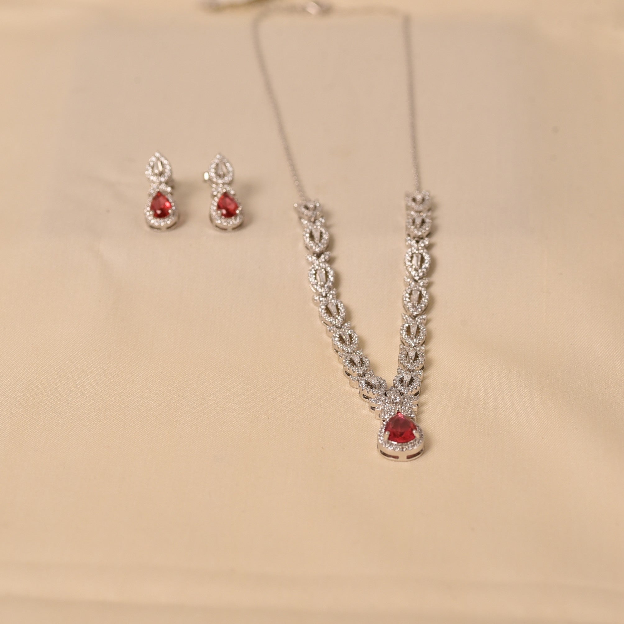 Silver Pearl Cut Necklace Set - Pink