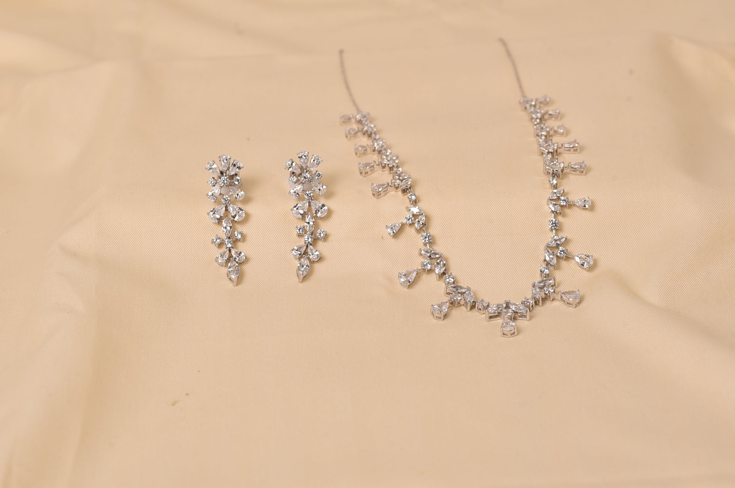 925 Silver Leaflet Necklace Set