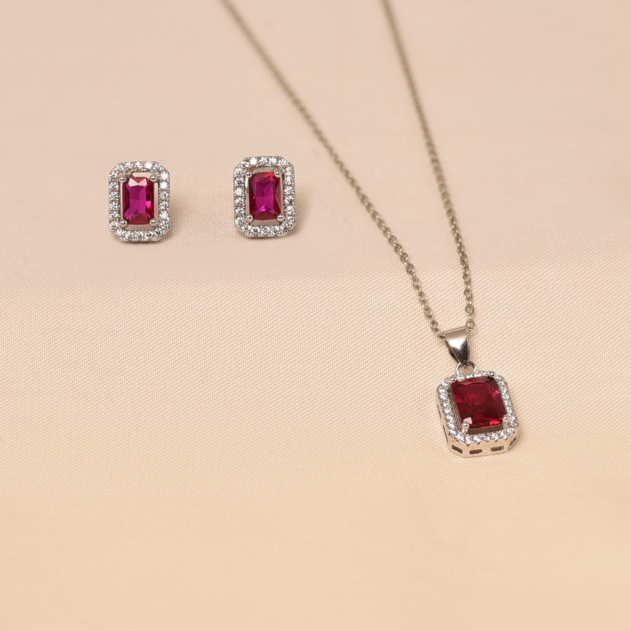 Reva Small Diamond Pendant Set With Chain -Dark Pink