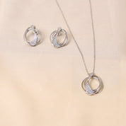 Orbicular Pendant Set With Chain