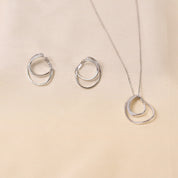 Gyre Pendant Set  With Chain