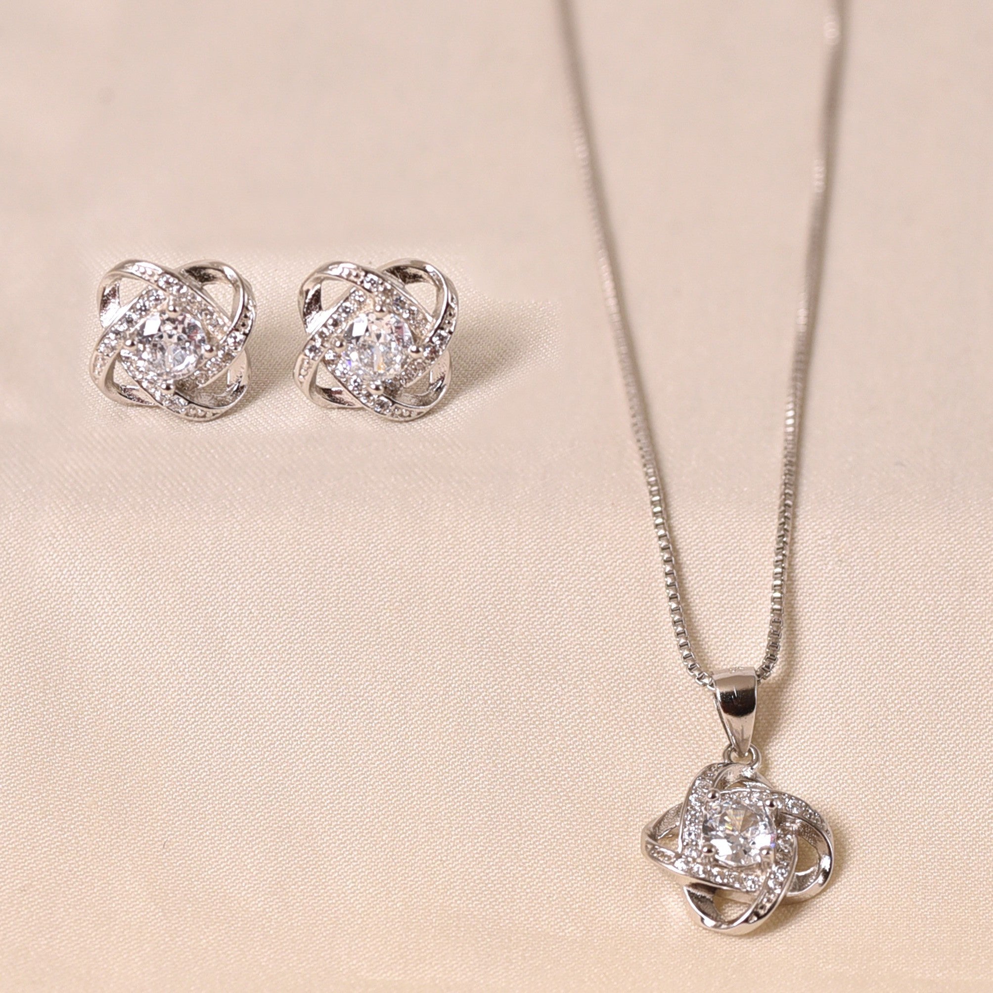 Silver Milan Pendant Set With Chain