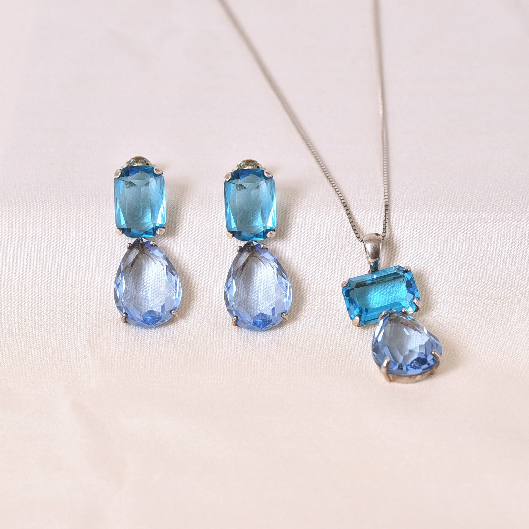 Blue Bird Pendant Set Without Chain