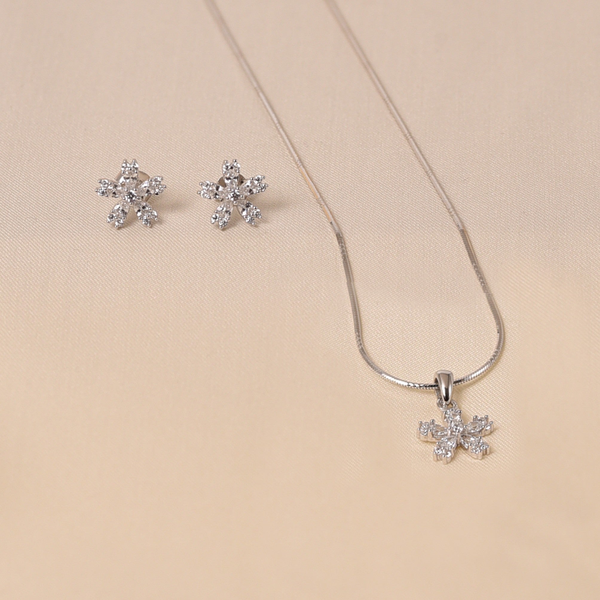 Peony MOP Pendant Set Without Chain