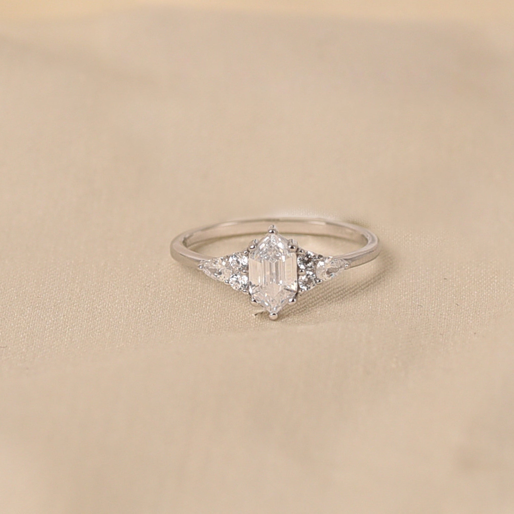 Atlant Ring