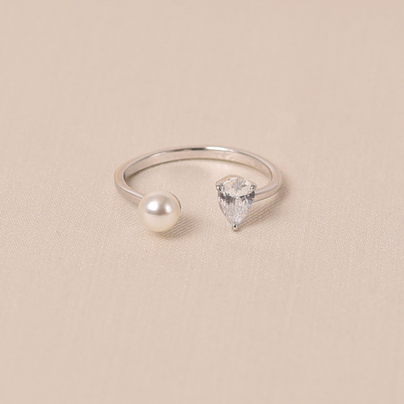 Kaye Pearl Ring