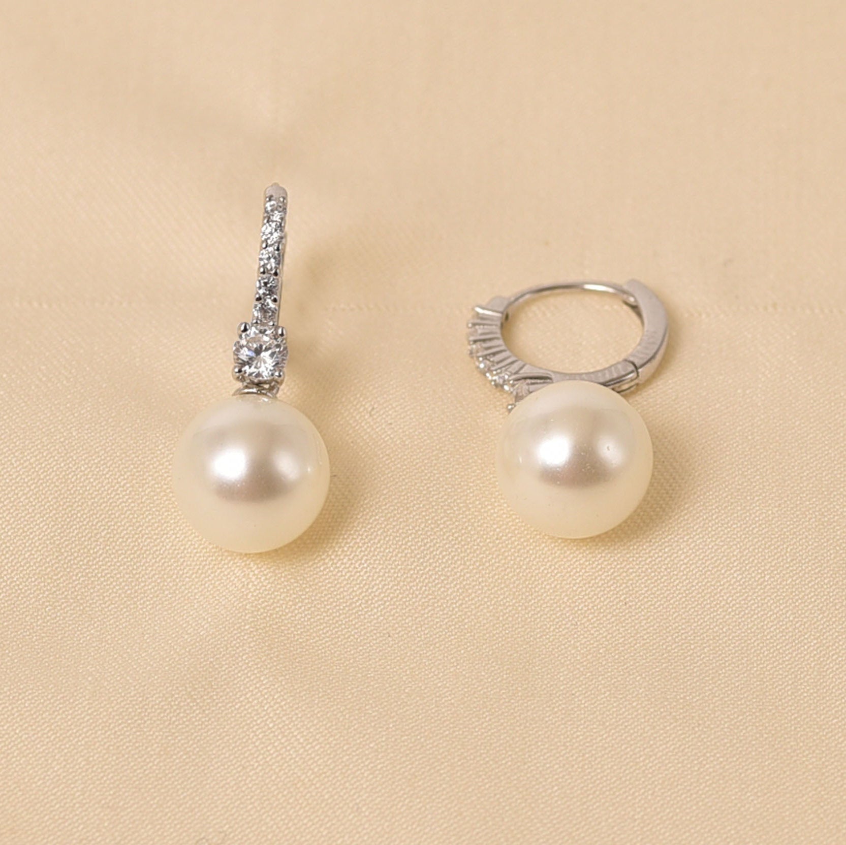 Handcrafted 925  Silver Pearl Drop Elegant  Earring for Women - Elyta