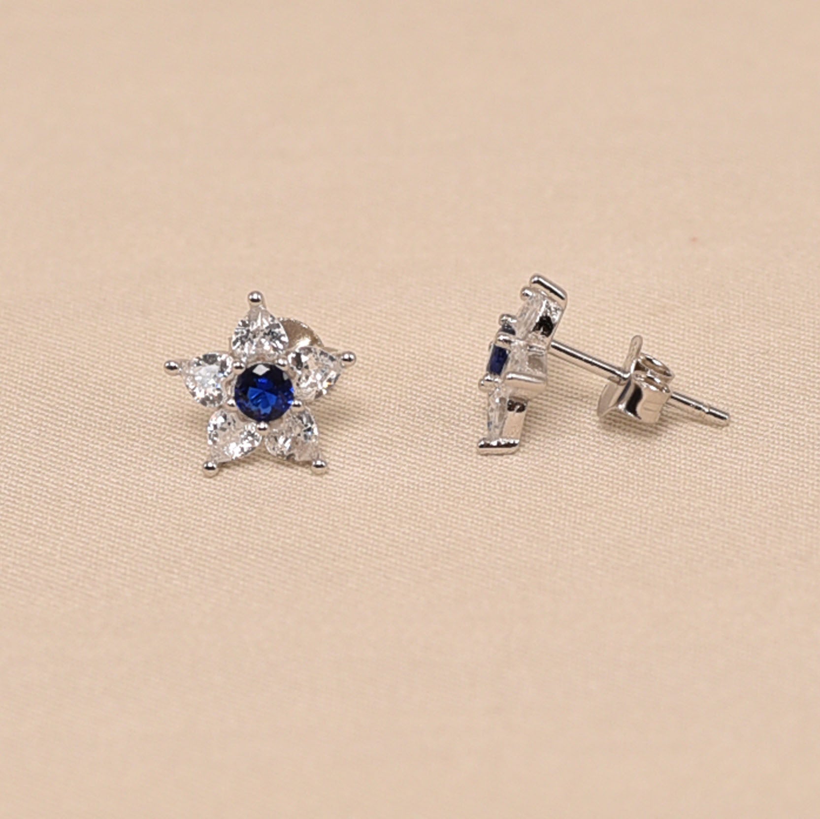 925 Sterling silver studs Earring for women - Elyta