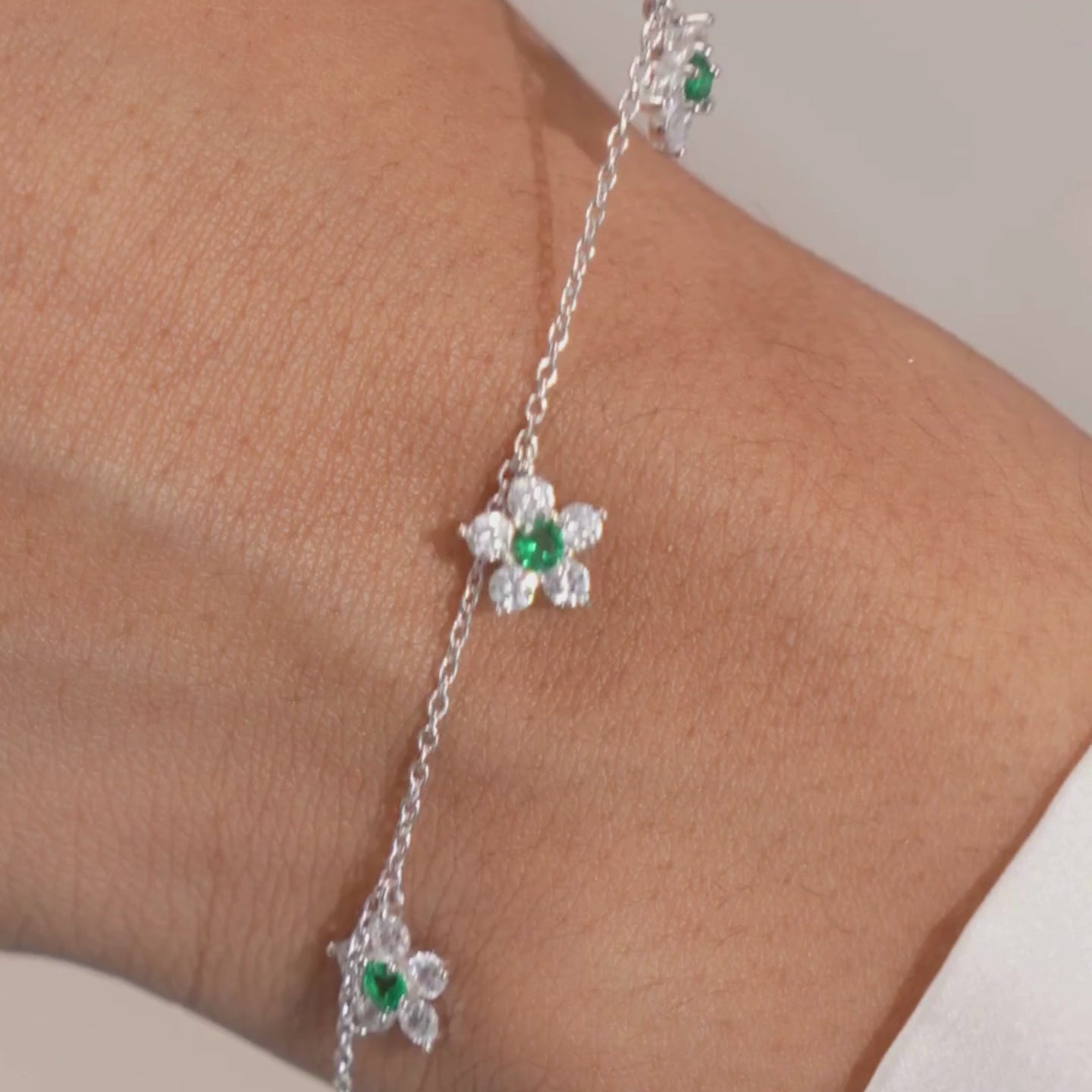 Flower Charm Bracelet -Dark Green